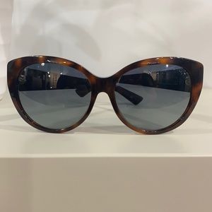 Ladies Christian Dior sunglasses
